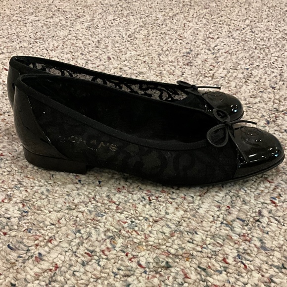 Classic Black Chanel Ballet Flat - Picture 6 of 11